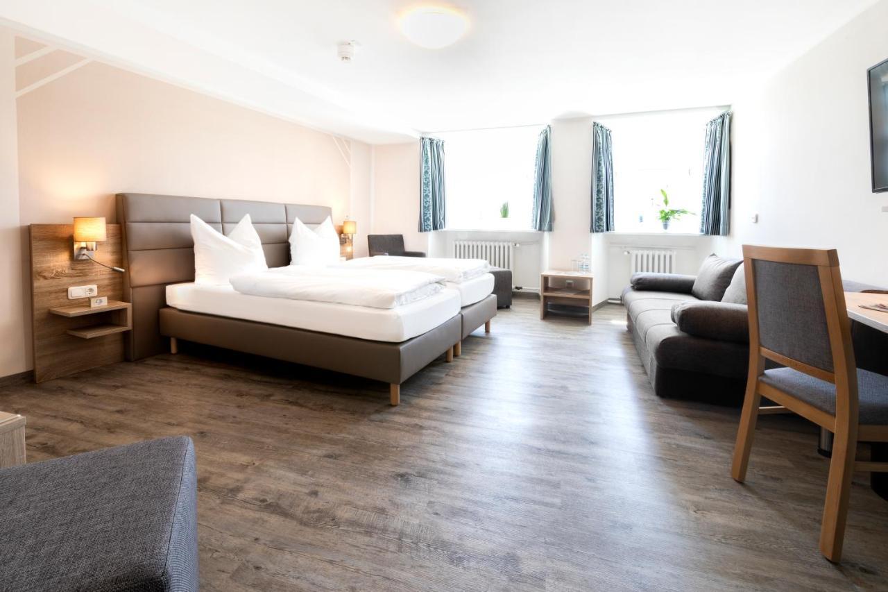 Hotelgasthof Bayerischer Hof Sulzbach-Rosenberg Dış mekan fotoğraf