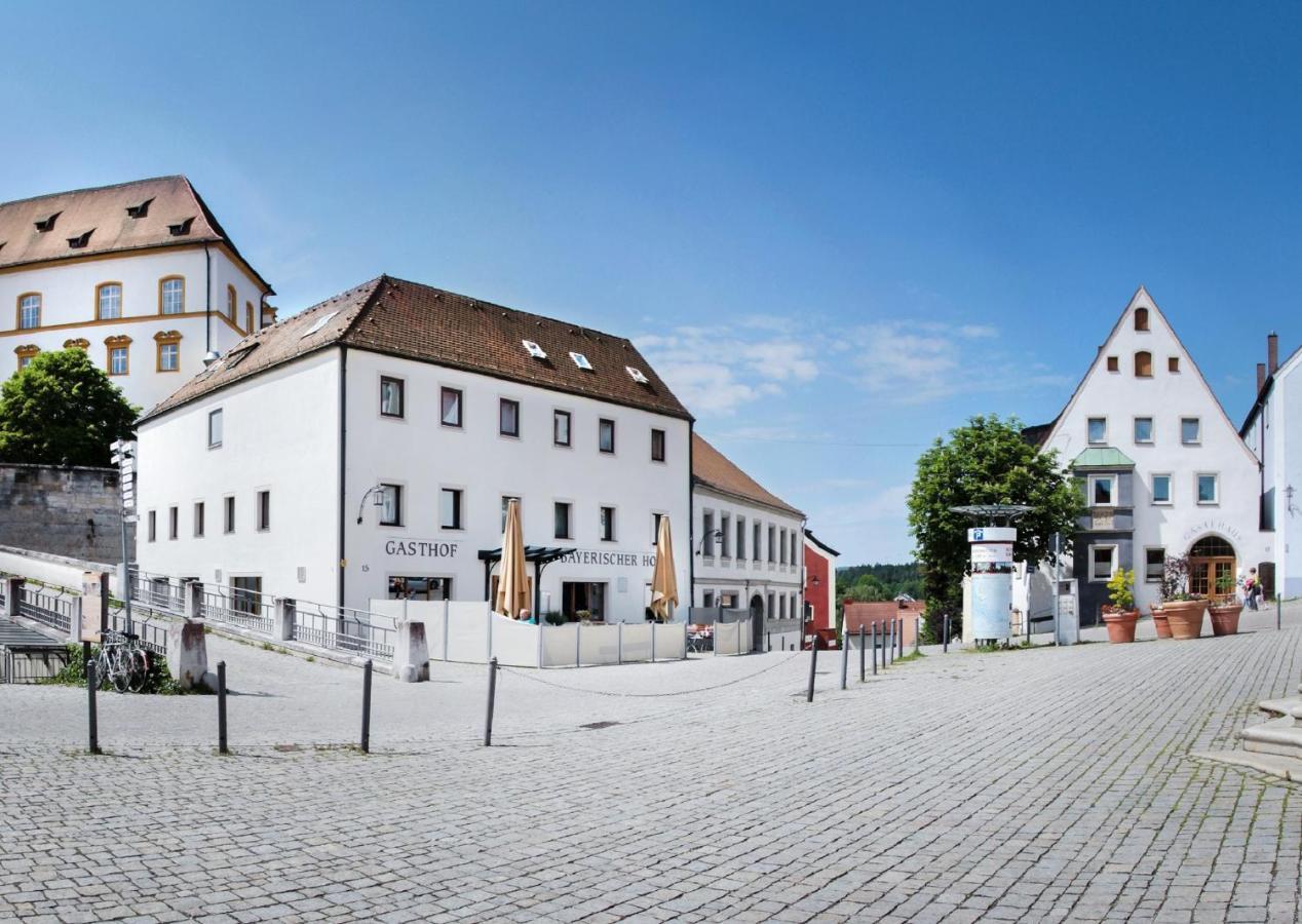 Hotelgasthof Bayerischer Hof Sulzbach-Rosenberg Dış mekan fotoğraf